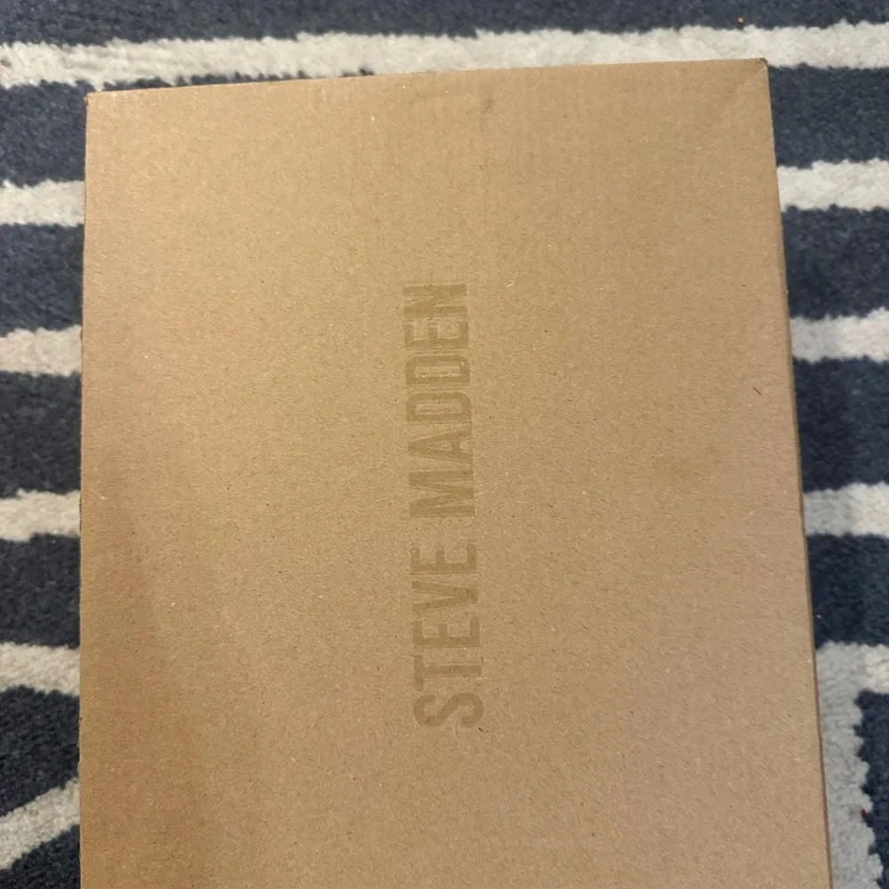 Steve Madden Promising Platform Heeled Mule Size 9